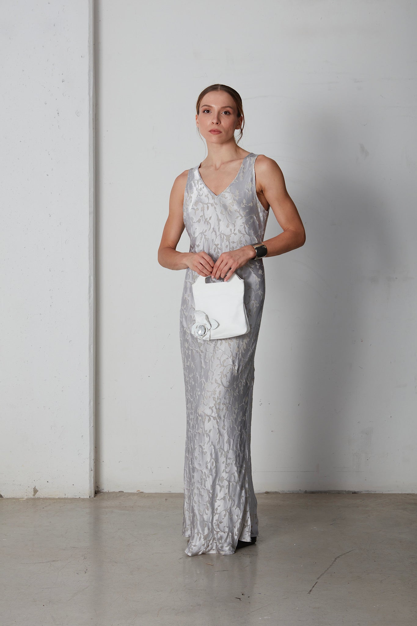 Abito lungo in jacquard floreale di viscosa e seta