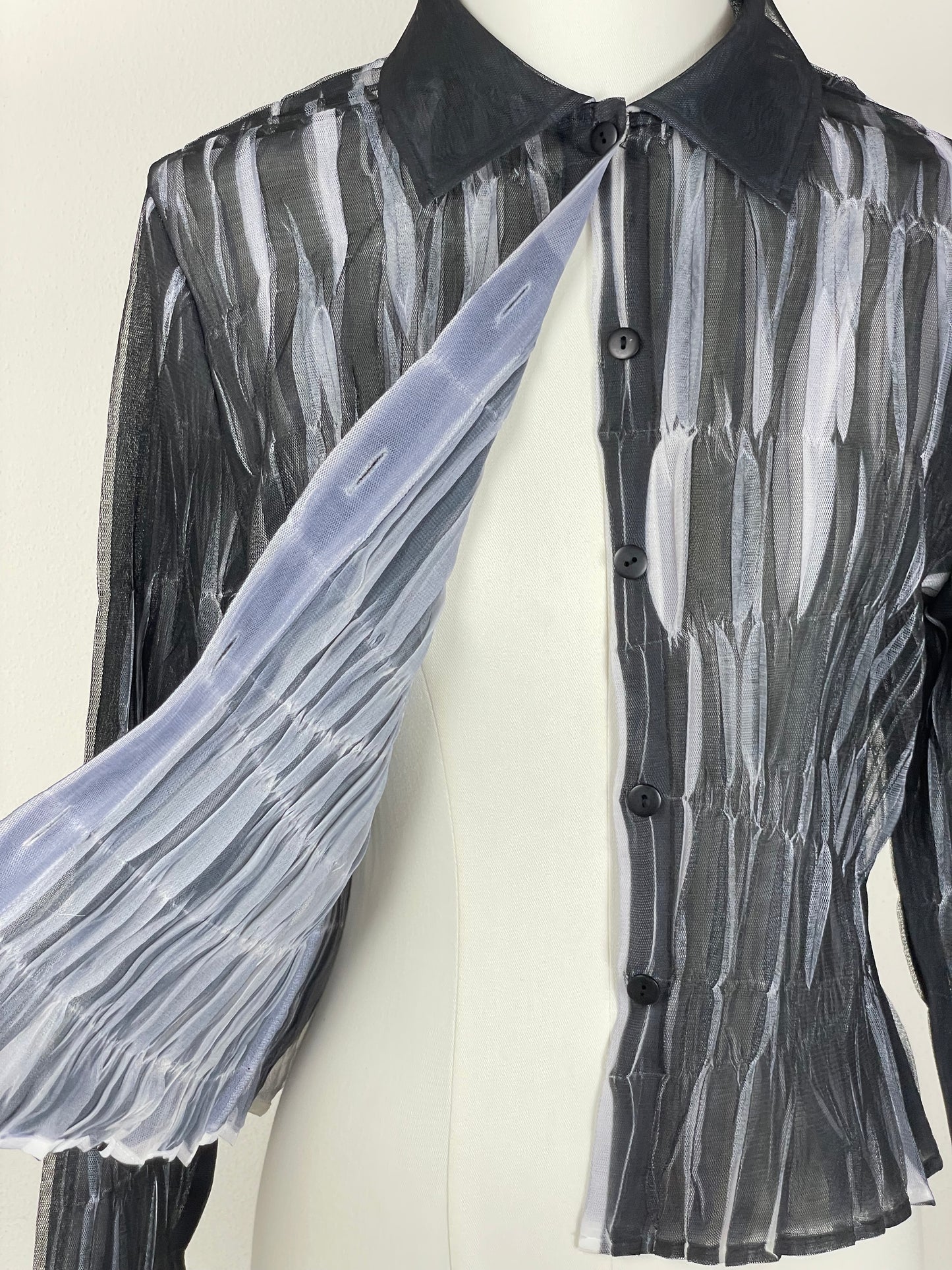 Camicia bicolor in tulle plissettato