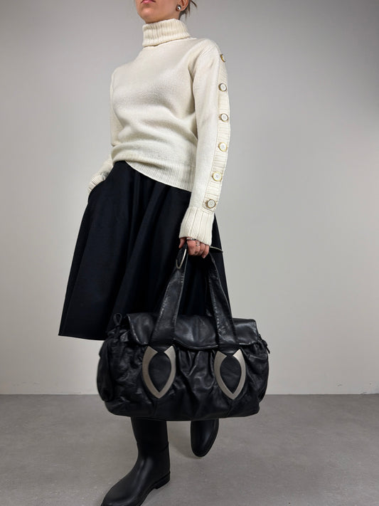 Borsa da spalla in pelle con dettagli in metallo