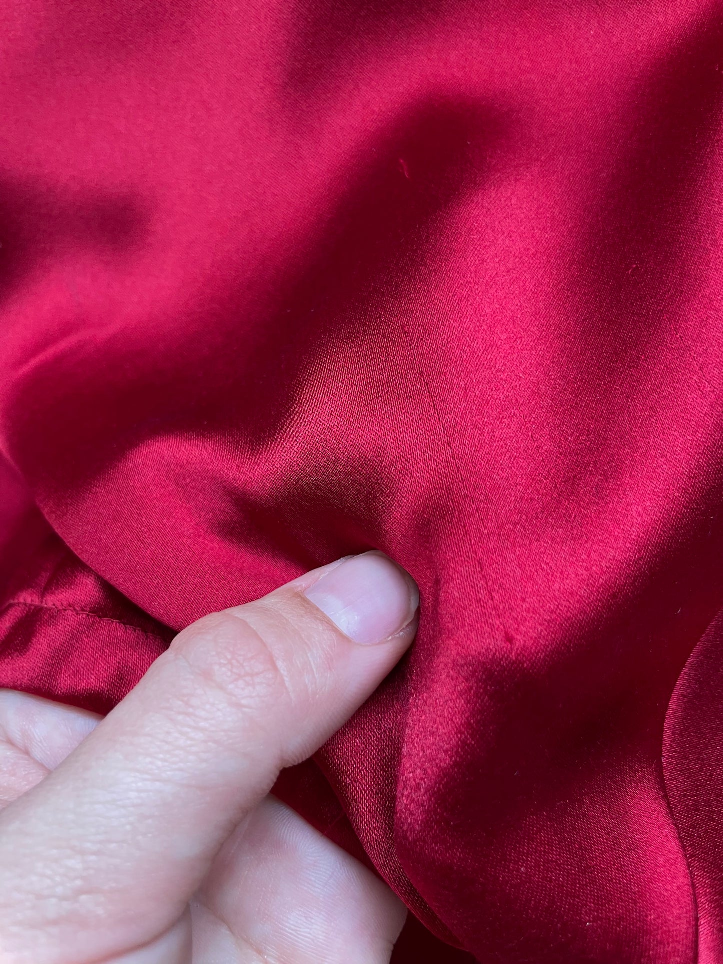 Pantalone in pura seta tagliato in sbieco