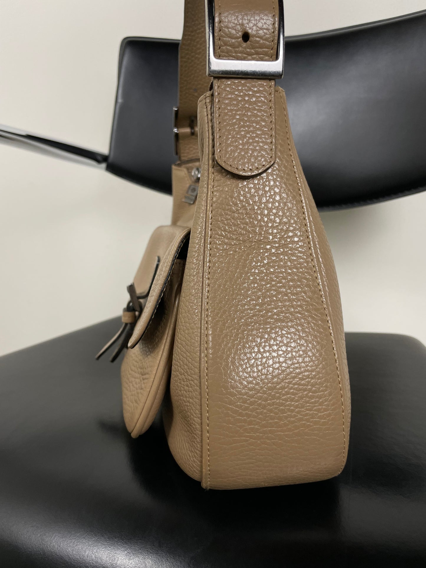 Hazelnut leather bag