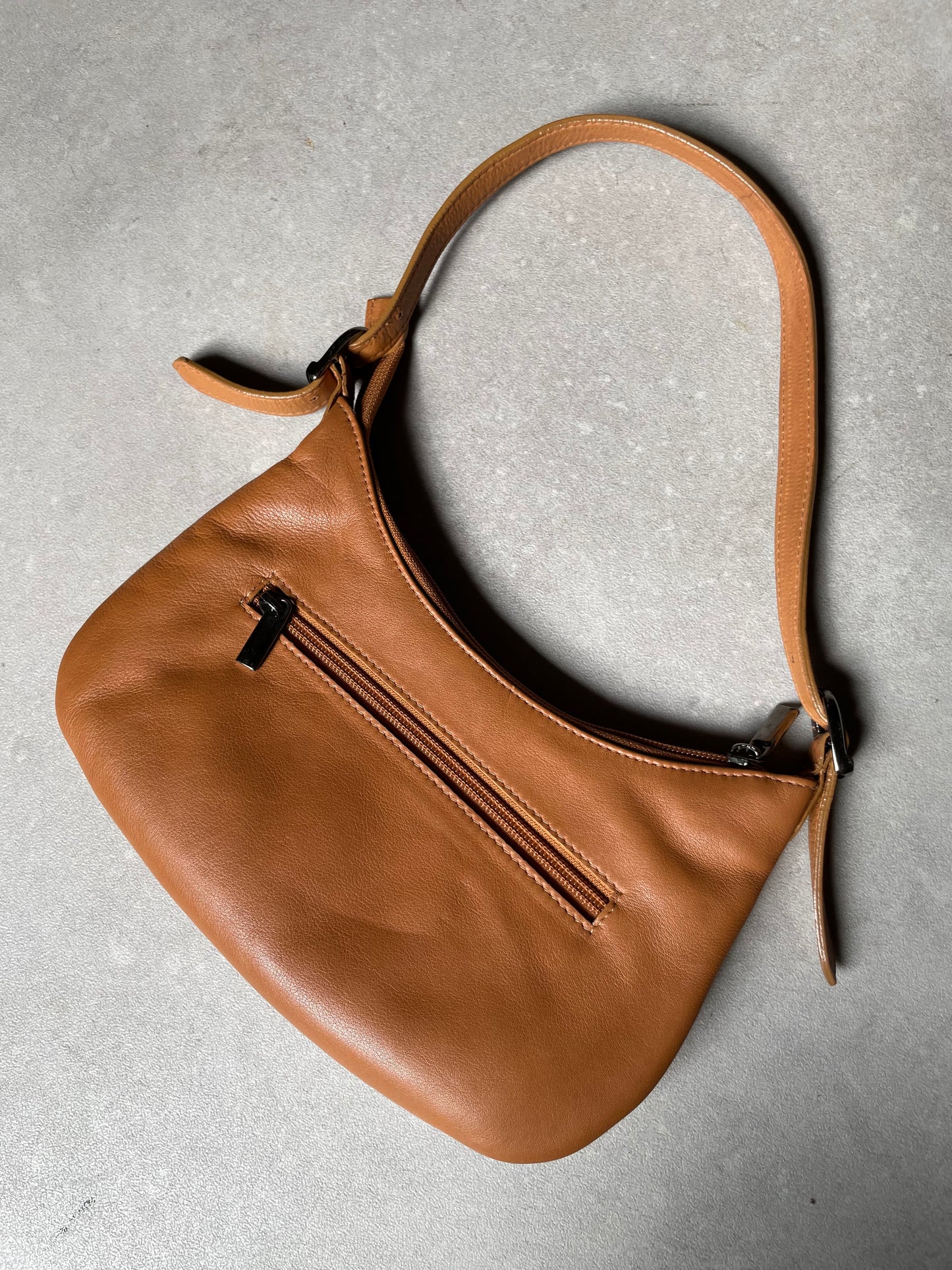 Bow leather bag