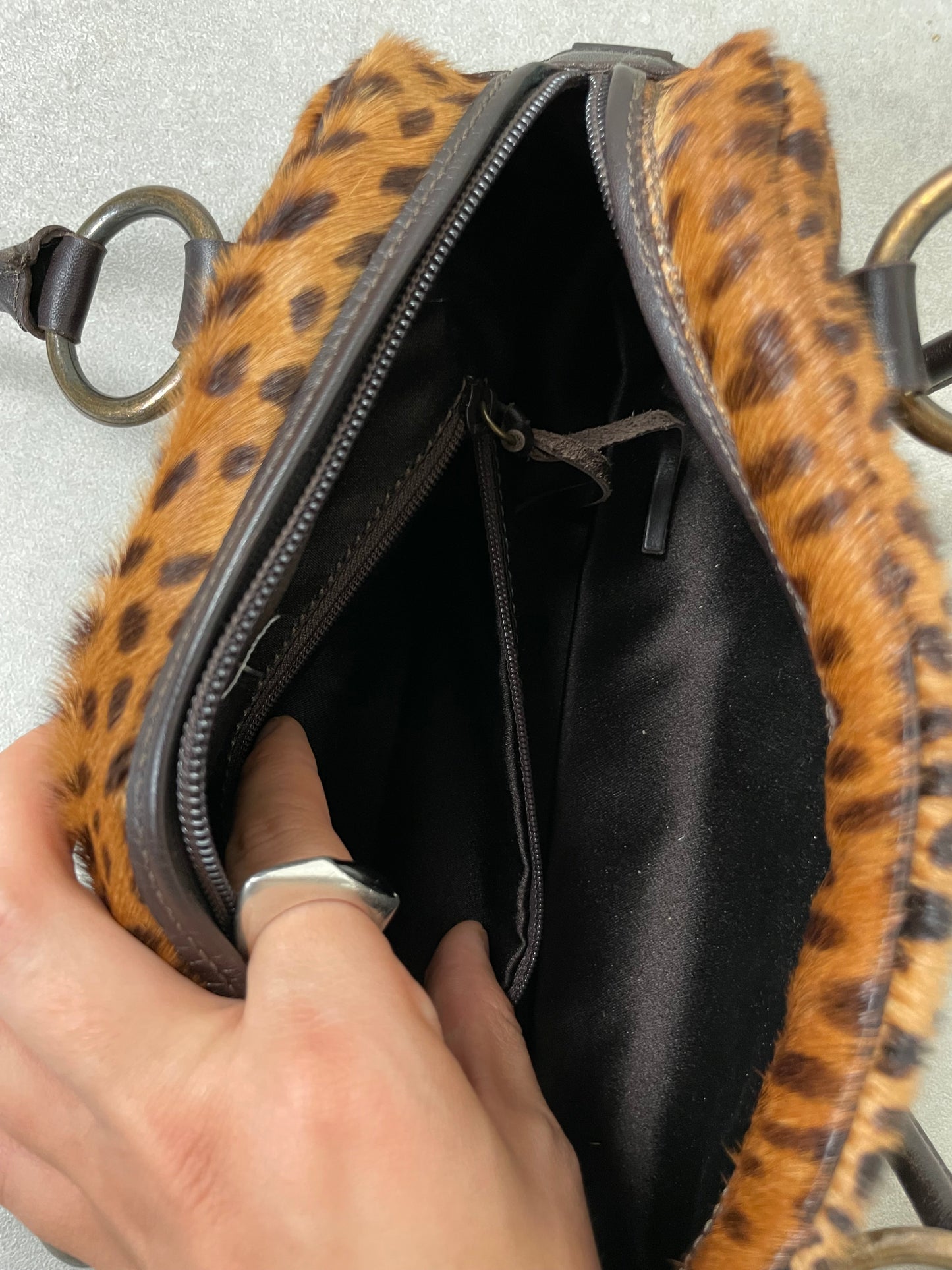 Borsa in vera pelle cavallino con stampa leopardata