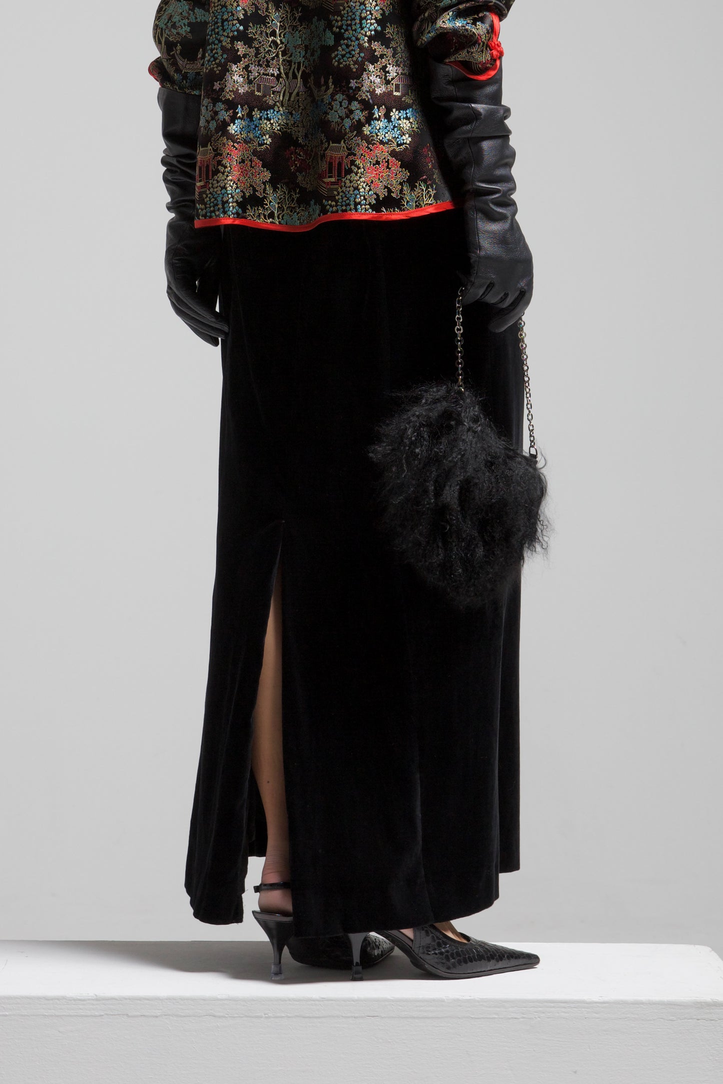 Gonna Yves Saint Laurent in velluto di cotone nero