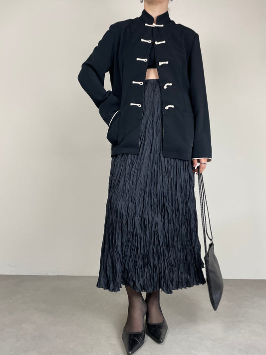 Giacca nera stile orientale con alamari bianchi