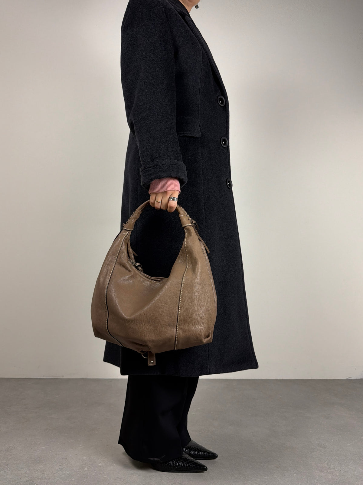 Borsa hobo in vera pelle color tortora