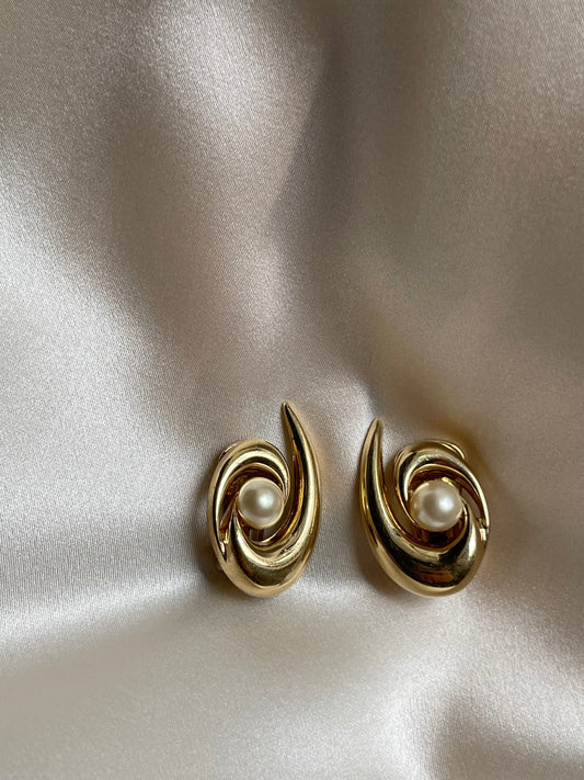 Orecchini vintage con perla