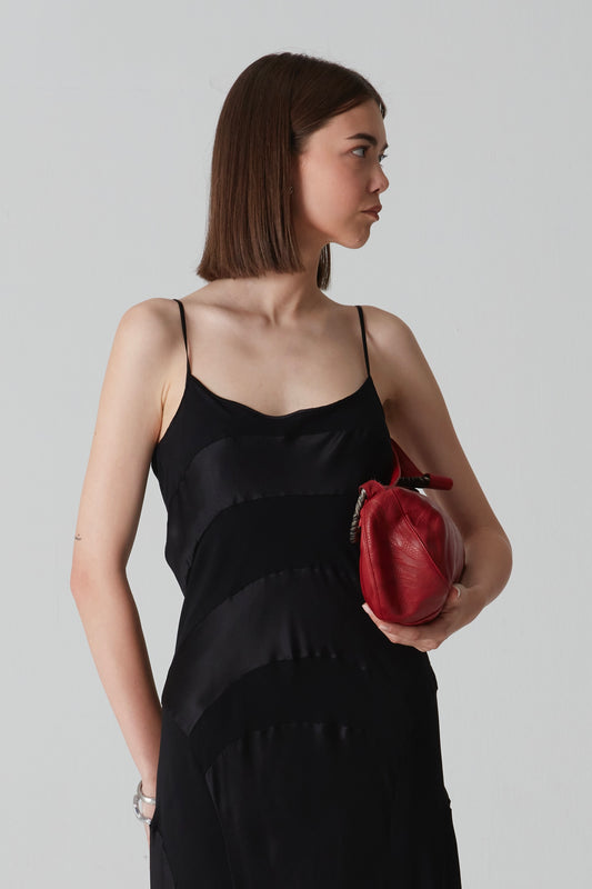 Borsa in pelle bordeaux con effetto zebrato