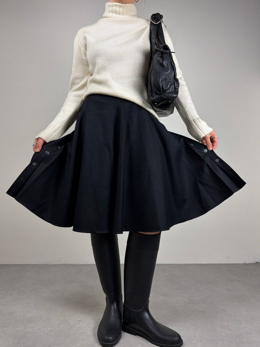 Gonna a ruota in lana con abbottonature laterali