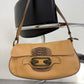 Borsa in vera pelle con dettagli in metallo