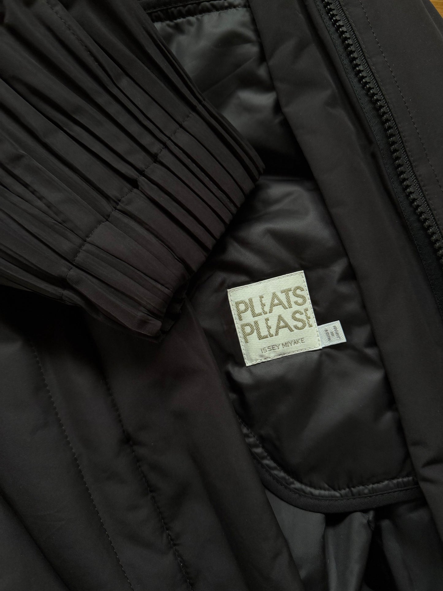 Pleats Please Issey Miyake Piumino prissettato