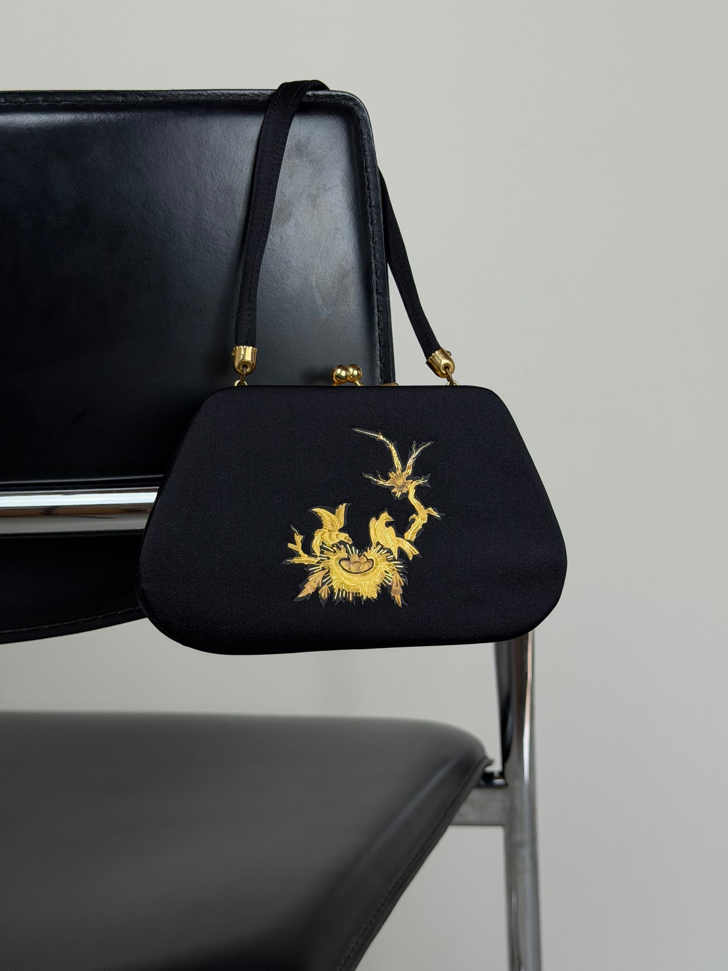 Vanity bag vintage anni '60 con porta trucchi