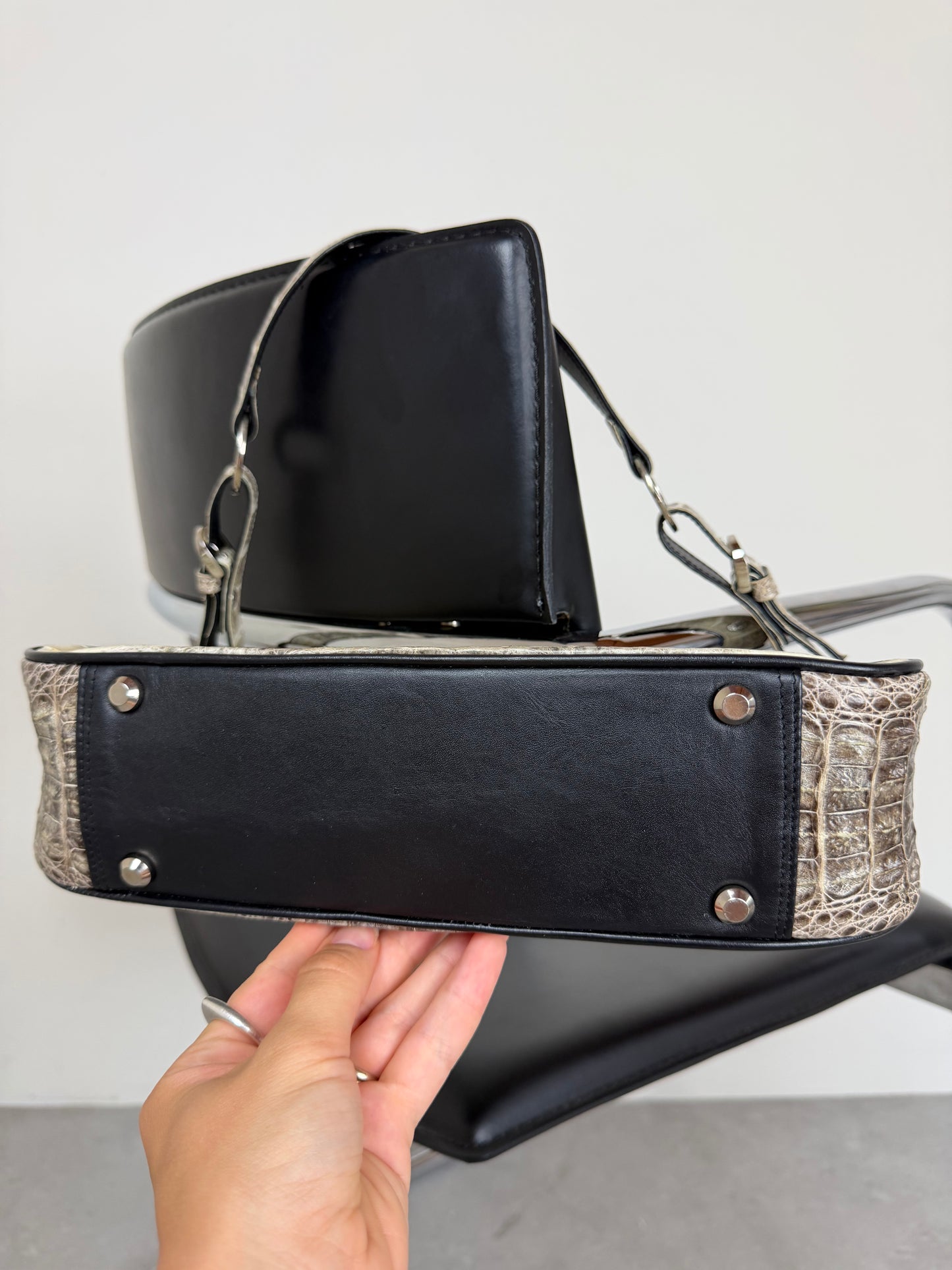 Borsa in vera pelle esotica di caimano
