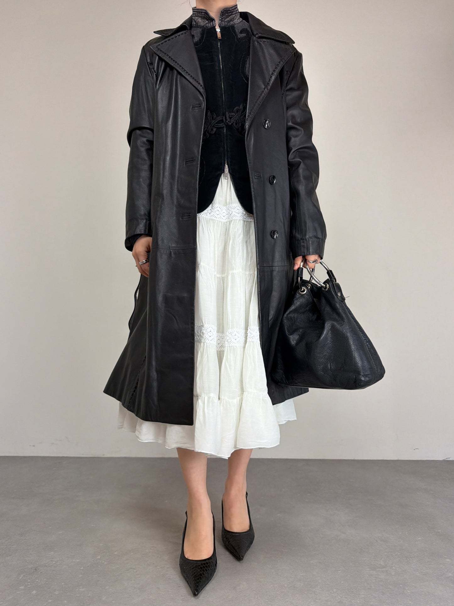 Trench vintage in vera pelle nera