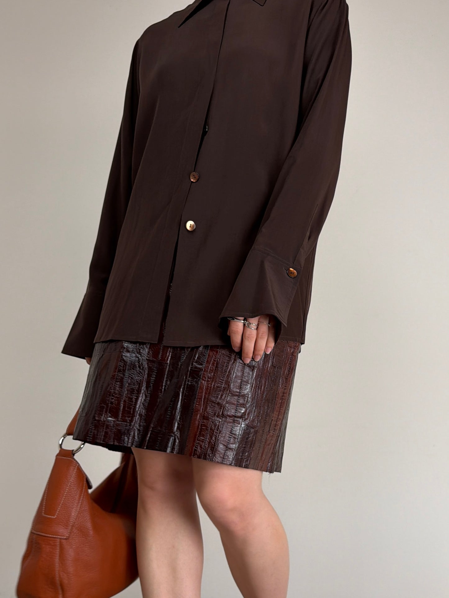 Camicia in 100% seta color cioccolato
