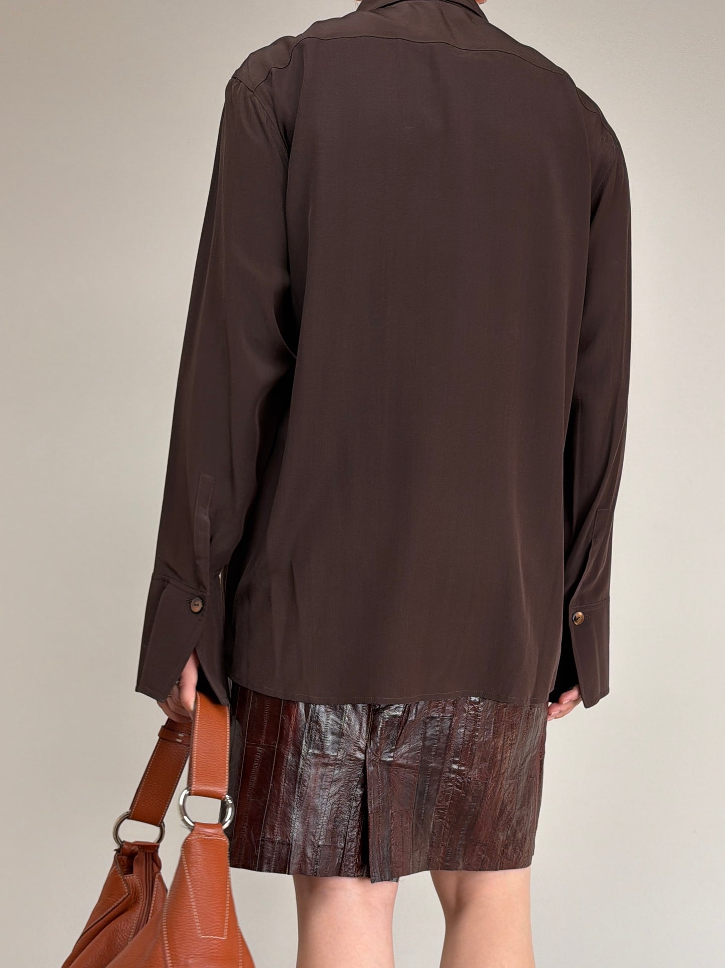 Camicia in 100% seta color cioccolato