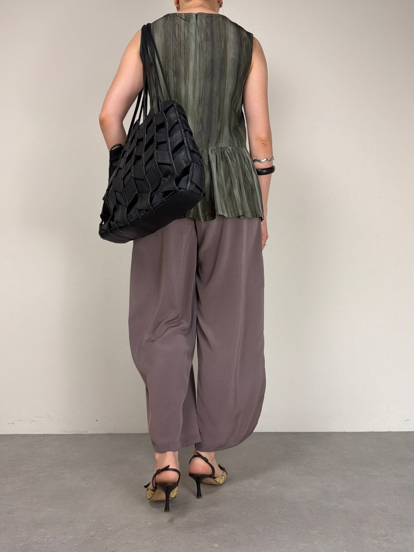 Tote Bag in pelle con lavorazione geometrica
