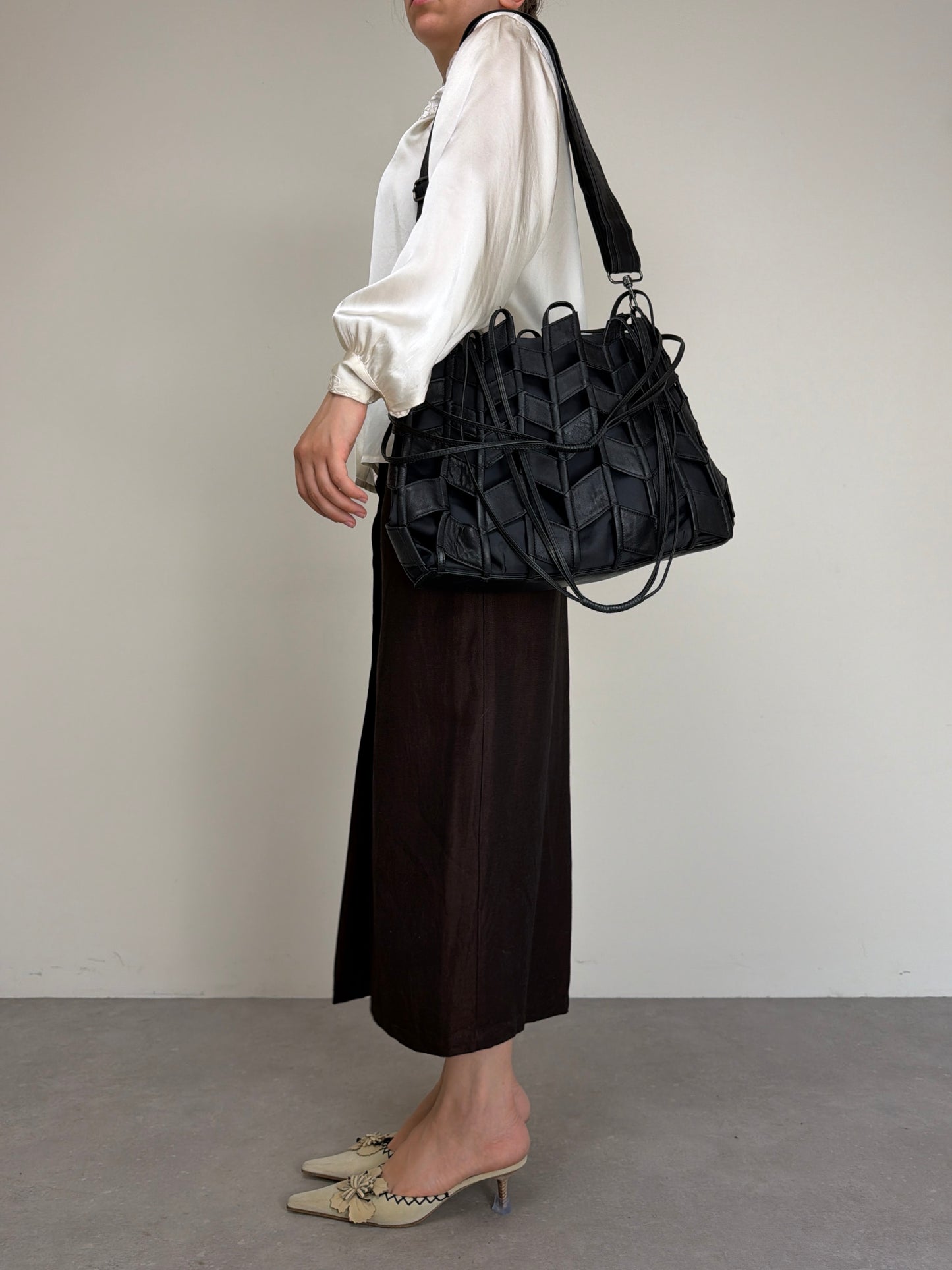 Tote Bag in pelle con lavorazione geometrica