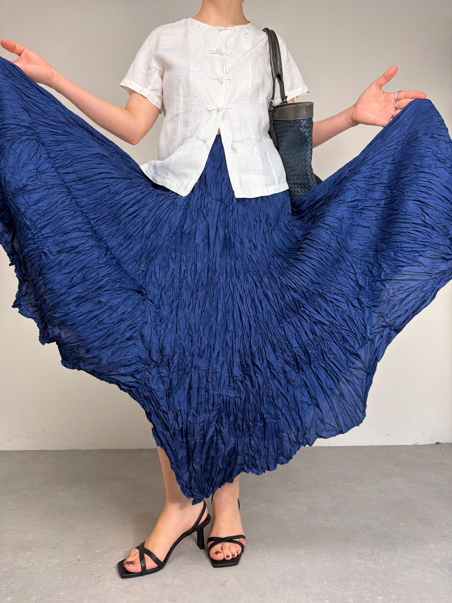Gonna in 100% seta crinkle vintage made in France