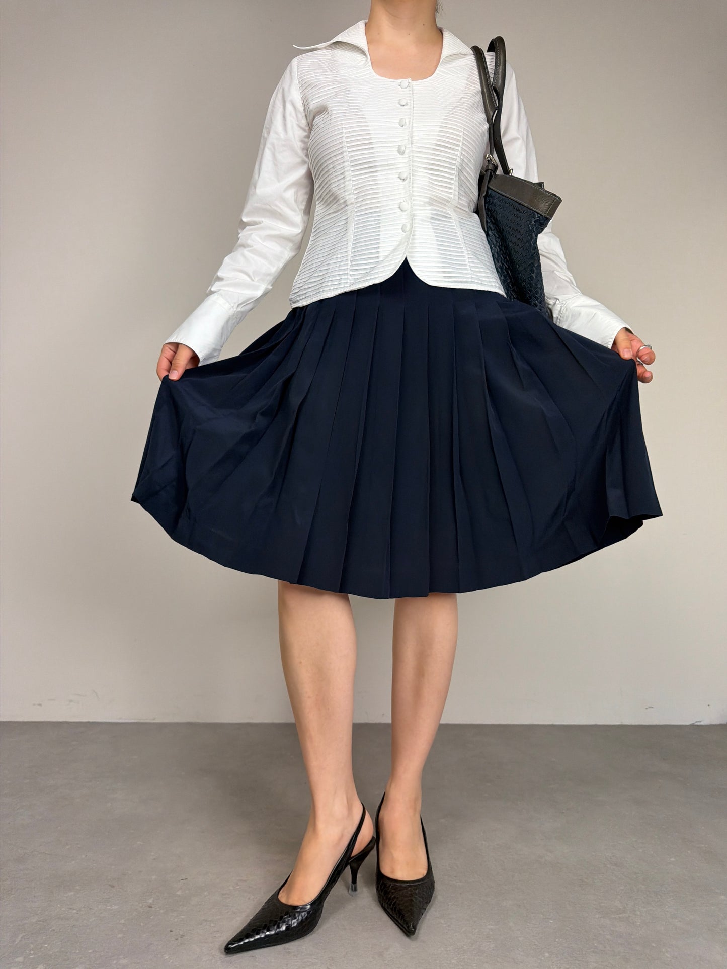 Gonna a pieghe in 100% seta blu