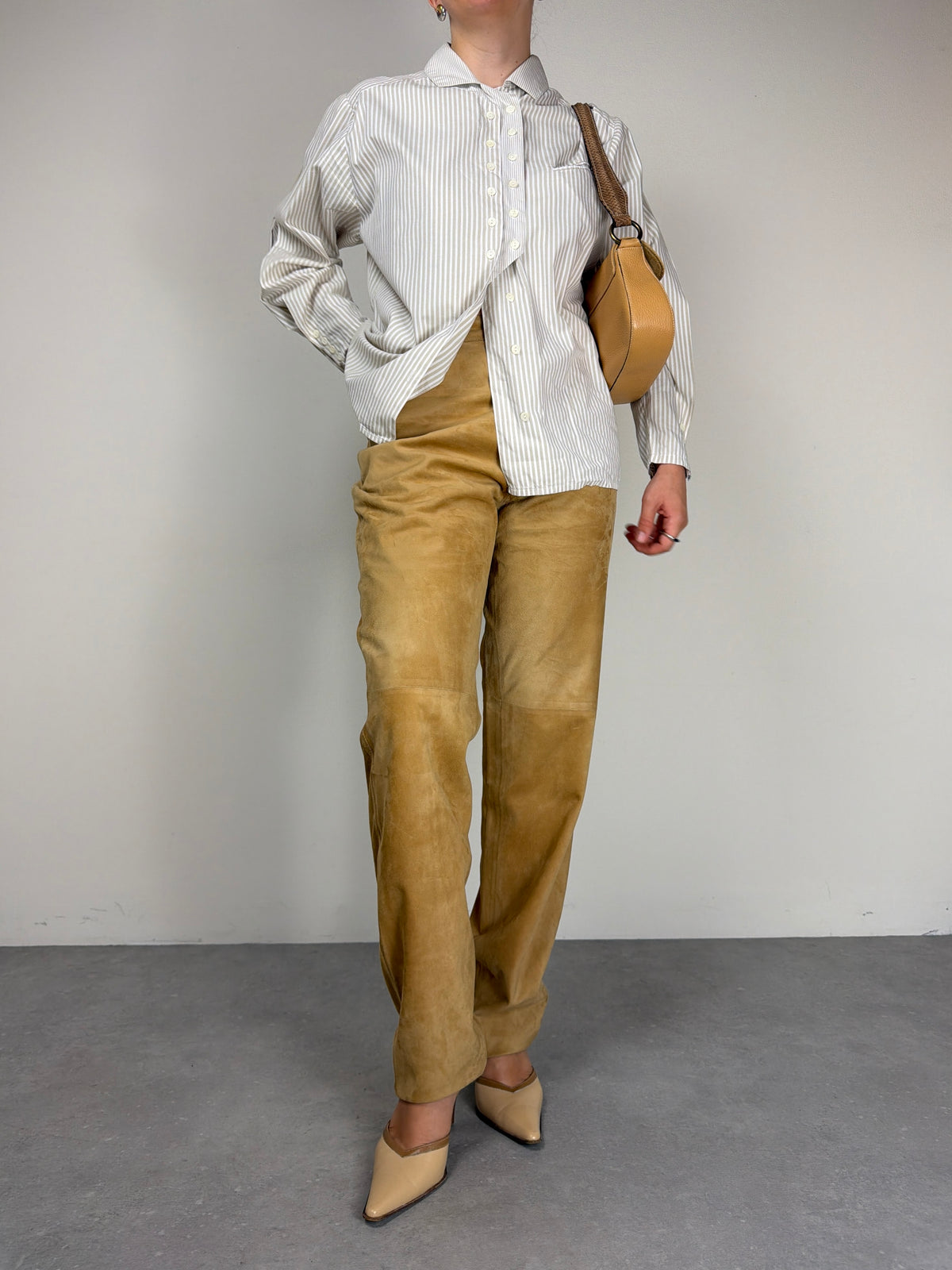 Pantalone in camoscio color cammello