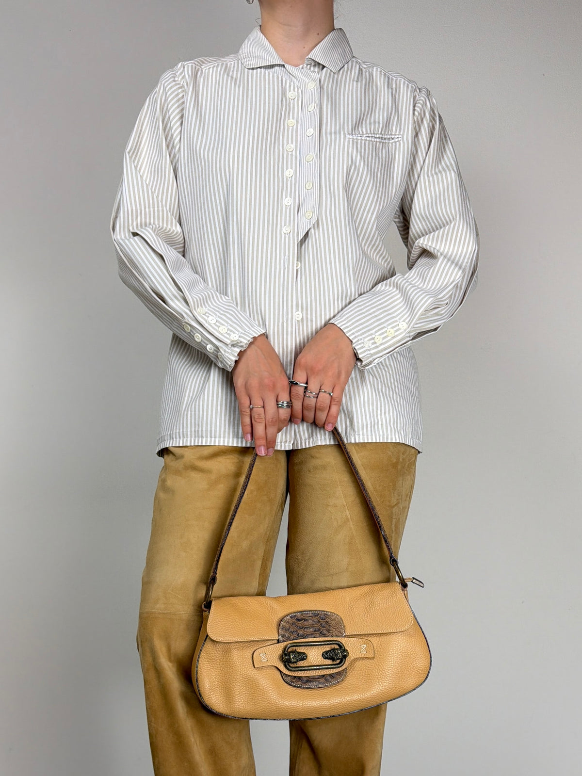 Camicia vintage in cotone con costruzione asimmetrica