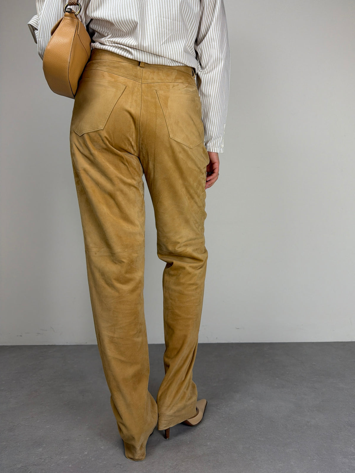 Pantalone in camoscio color cammello