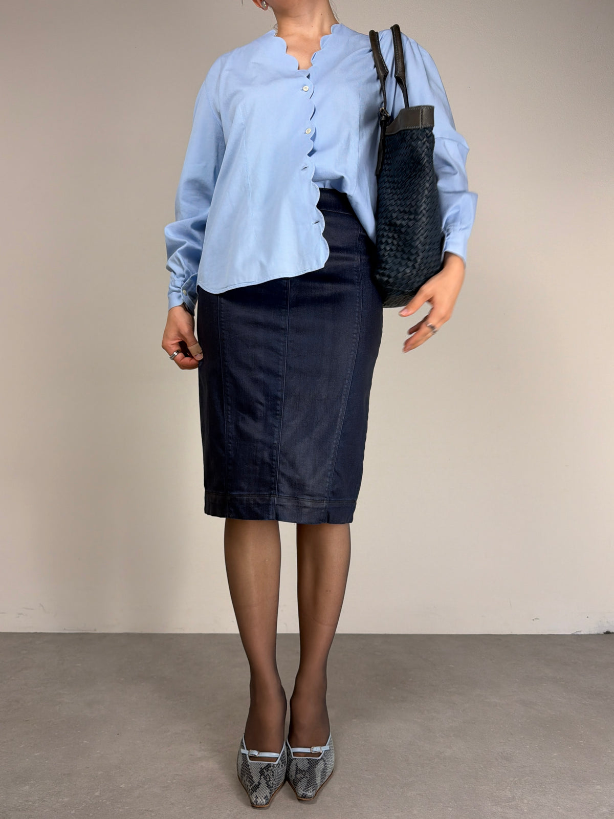 Gonna a tubino in denim spalmato