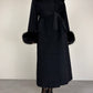 Cappotto vintage nero in lana con collo e polsini in pelliccia di volpe