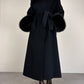Cappotto vintage nero in lana con collo e polsini in pelliccia di volpe