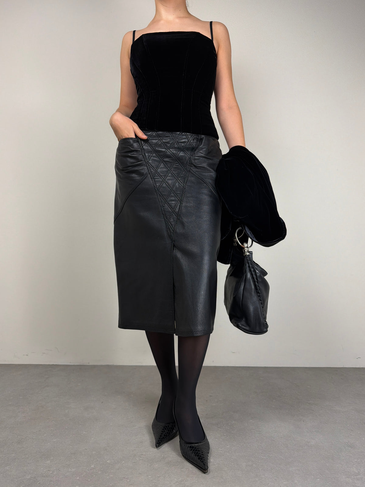Gonna midi in vera pelle nera