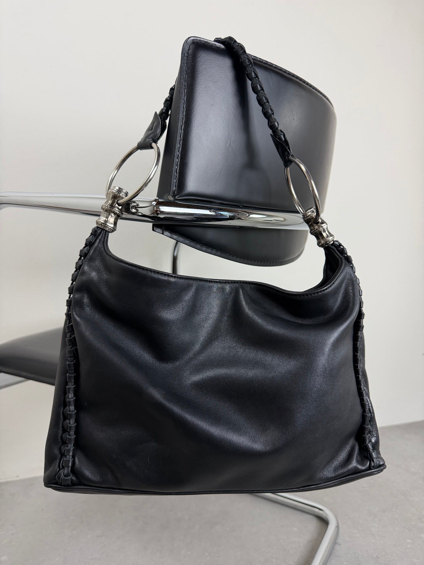 Borsa in vera palle con anelli metallici