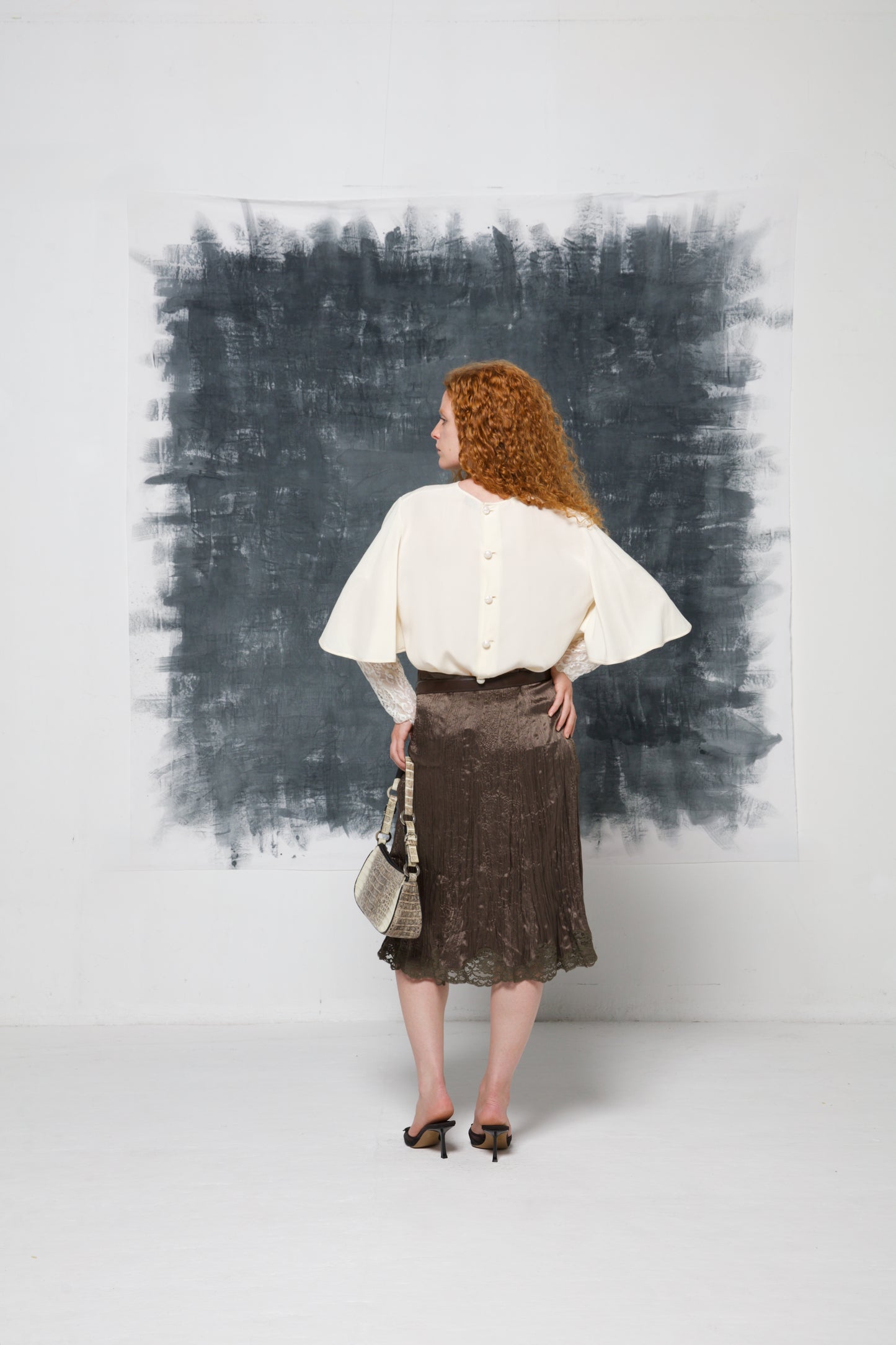 VALENTINO Night blusa in seta con maniche in pizzo