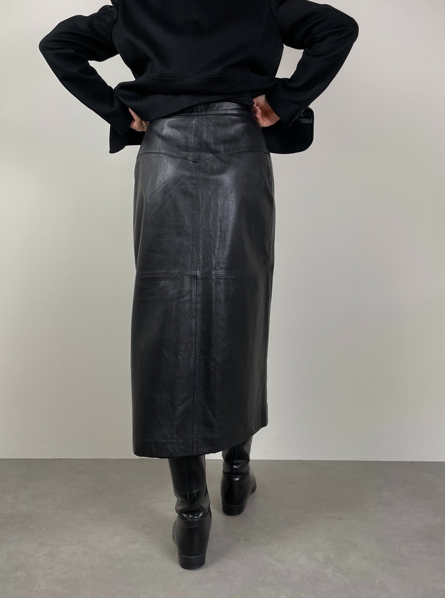 Real leather long skirt